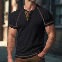 Męski T-shirt Henley z krótkim rękawem, zapinany na guziki i dekoltem w kształcie litery V