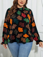 Elegancki, wygodny top w kwiaty z długim rękawem i dzwonkowatymi rękawami