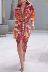 Elegancka damska sukienka typu bodycon z nadrukiem i dekoltem w serek