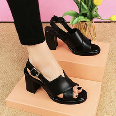 Wszechstronne skórzane buty z obcasami