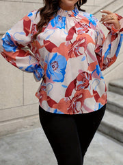 Elegancki, wygodny top w kwiaty z długim rękawem i dzwonkowatymi rękawami