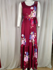 Letnia, swobodna, długa spódnica z paskiem