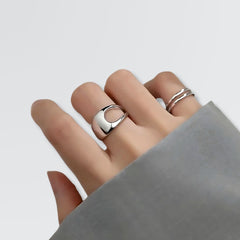 Nieregularne błyszczące pierścienie