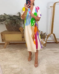 Damska luźna sukienka z krótkim rękawem i nadrukiem