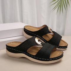 Swobodny oddychanie kobiet na sandałach platformowych ortopedycznych