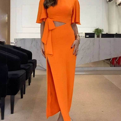 👗Sukienka midi bez pleców z wycięciem w talii i rozcięciem