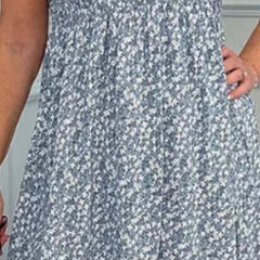 Eleganckie kwiatowe sukienki damskie z falbankami i wysokim dekoltem