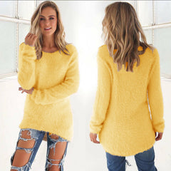 Luźny, puszysty sweterek