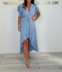 Sukienka z dekoltem w serek i nadrukiem kwiatowym, z falbaniastymi rękawami🌷