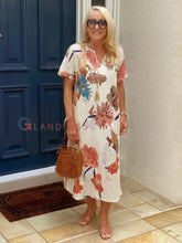 🍁Elegancka sukienka z krótkim rękawem w kwiatowy wzór w szpic