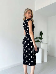 Drapowana sukienka z podwójnymi piersiami