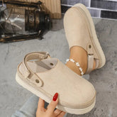 Kapcie kobiety z gęstą magiczną podeszwą na zewnątrz