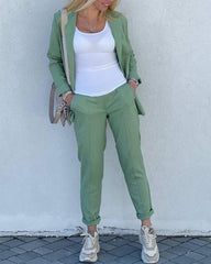 Damski garnitur w jednolitym kolorze