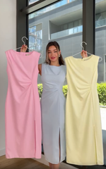 Modna damska letnia prosta sukienka bez rękawów z rozcięciem