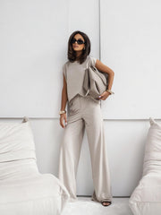 Elegancki damski dwuczęściowy garnitur w jednolitym kolorze