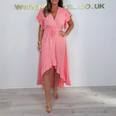 Sukienka z dekoltem w serek i nadrukiem kwiatowym, z falbaniastymi rękawami🌷