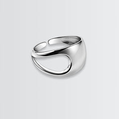 Nieregularne błyszczące pierścienie