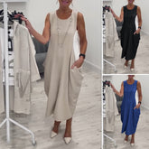 Prosta sukienka bez rękawów z kieszeniami