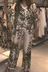 Damski garnitur z dekoltem w serek i rękawami typu raglan