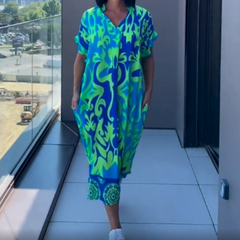 Damska, elegancka elegancka sukienka w dekolcie