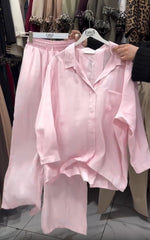 Dwuczęściowe kostiumy damskie na wiosnę i lato