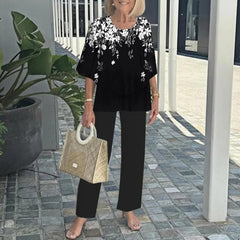 Komplet ze spodniami z nadrukiem i topem z okrągłym dekoltem