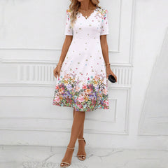 Sukienka swobodna, luźna, z nadrukiem i dekoltem w serek Wave