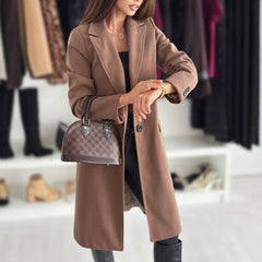 Wełniany płaszcz z kołnierzykiem i długi płaszcz