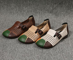 Buty z płaskiej, wydrążonej skóry bydlęcej dla matek w średnim wieku