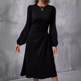 Jesienno-zimowa damska sukienka z długim rękawem i wąskim rozcięciem