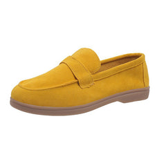 Mokasyny z płaskim kwadratowym noskiem i płytkim otworem, wygodne i miękkie