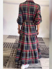 Sukienka swobodna z klapami w kratę, z rękawami średniej długości i talią