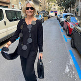 Dwuczęściowy komplet składający się z topu i spodni w jednolitym kolorze