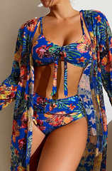 Trzyczęściowy damski komplet bikini z dekoltem w serek i kwiatowym nadrukiem