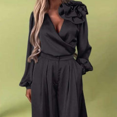 Luksusowy zestaw z satynową koszulą i szerokimi spodniami