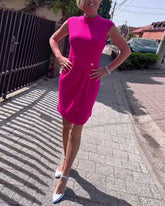 Sukienka z krótkim rękawem i półgolfem