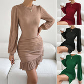 Modna jesienno-zimowa sukienka z długim rękawem, wykonana z dzianiny