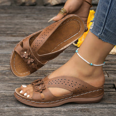 🔥 Promocja ostatniego dnia 50% zniżki – Damskie sandały ortopedyczne na koturnie w kwiaty – nowość Komfortowe sandały wsuwane