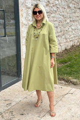 Damska sukienka z golfem i bawełny z podwójnymi kieszeniami, na co dzień