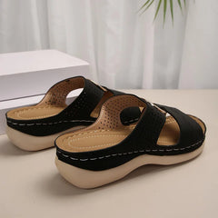 Swobodny oddychanie kobiet na sandałach platformowych ortopedycznych