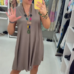 🌿Sukienka bez rękawów z dekoltem w szpic