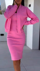 Komplet obcisłej sukienki i marynarki na ramiączkach typu spaghetti