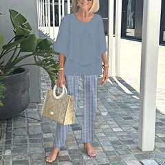 Komplet ze spodniami z nadrukiem i topem z okrągłym dekoltem