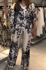 Damski garnitur z dekoltem w serek i rękawami typu raglan