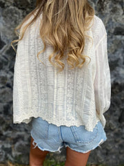 Koszula z haftem kwiatowym