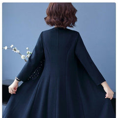 Elegancki dwuczęściowy zestaw damski z żakietem i sukienką