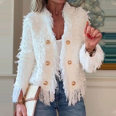 Krótki płaszcz damski z guzikami i frędzlami