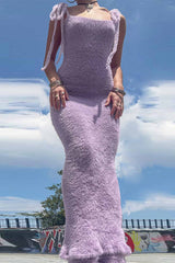 Solidna pluszowa sukienka z rozcięciem na ramiączkach