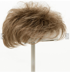 Przykryj przerzedzającą się koronę tą magiczną nasadką do włosów, super naturalną