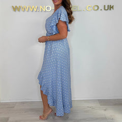 Sukienka z dekoltem w serek i nadrukiem kwiatowym, z falbaniastymi rękawami🌷